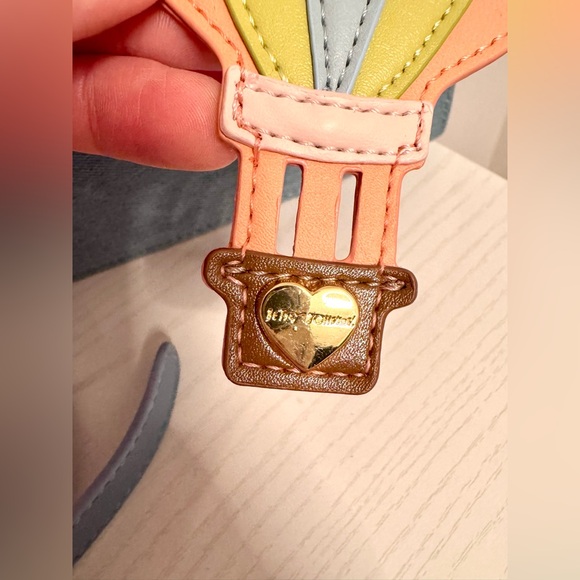 **SOLD** Betsey Johnson Floral Embroidered Denim Handbag Bag - Picture 3 of 12